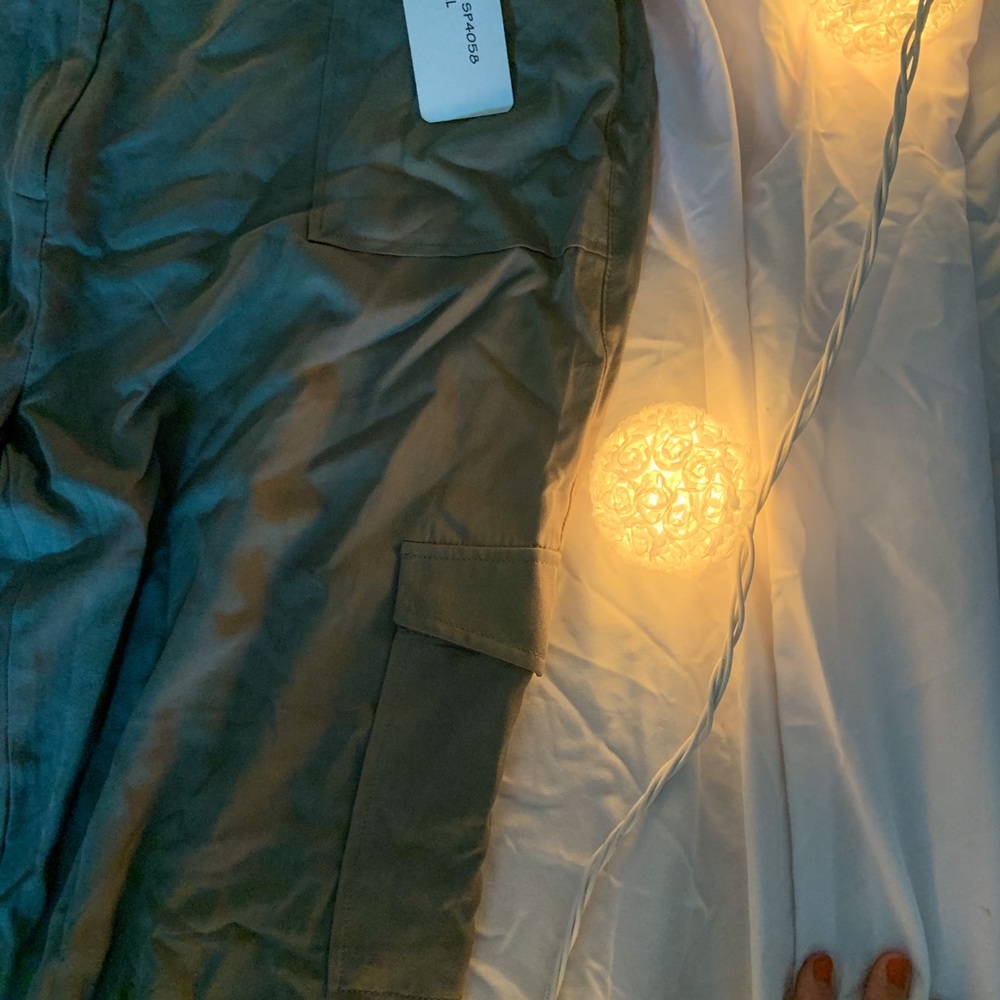 Sage green, joggers with two sets of pockets!!